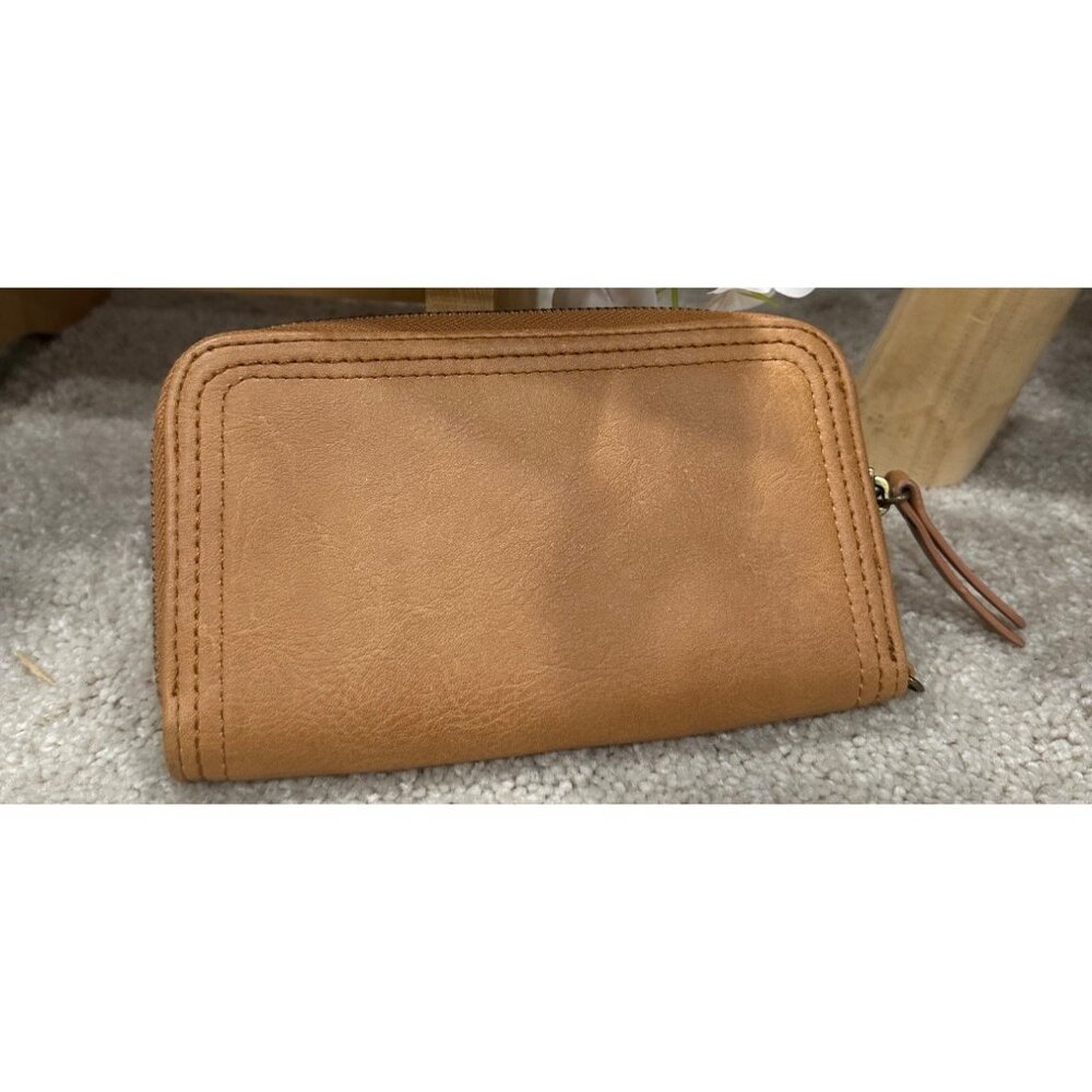 Universal Thread Womens Faux Leather Zip Wallet With Card Holders and Coin Purse